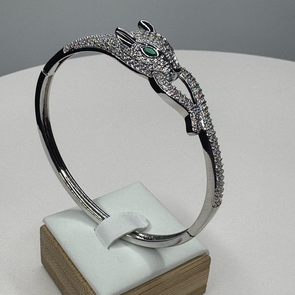 Silver Panther Bracelet with Green Eyes - Picture 6 of 7